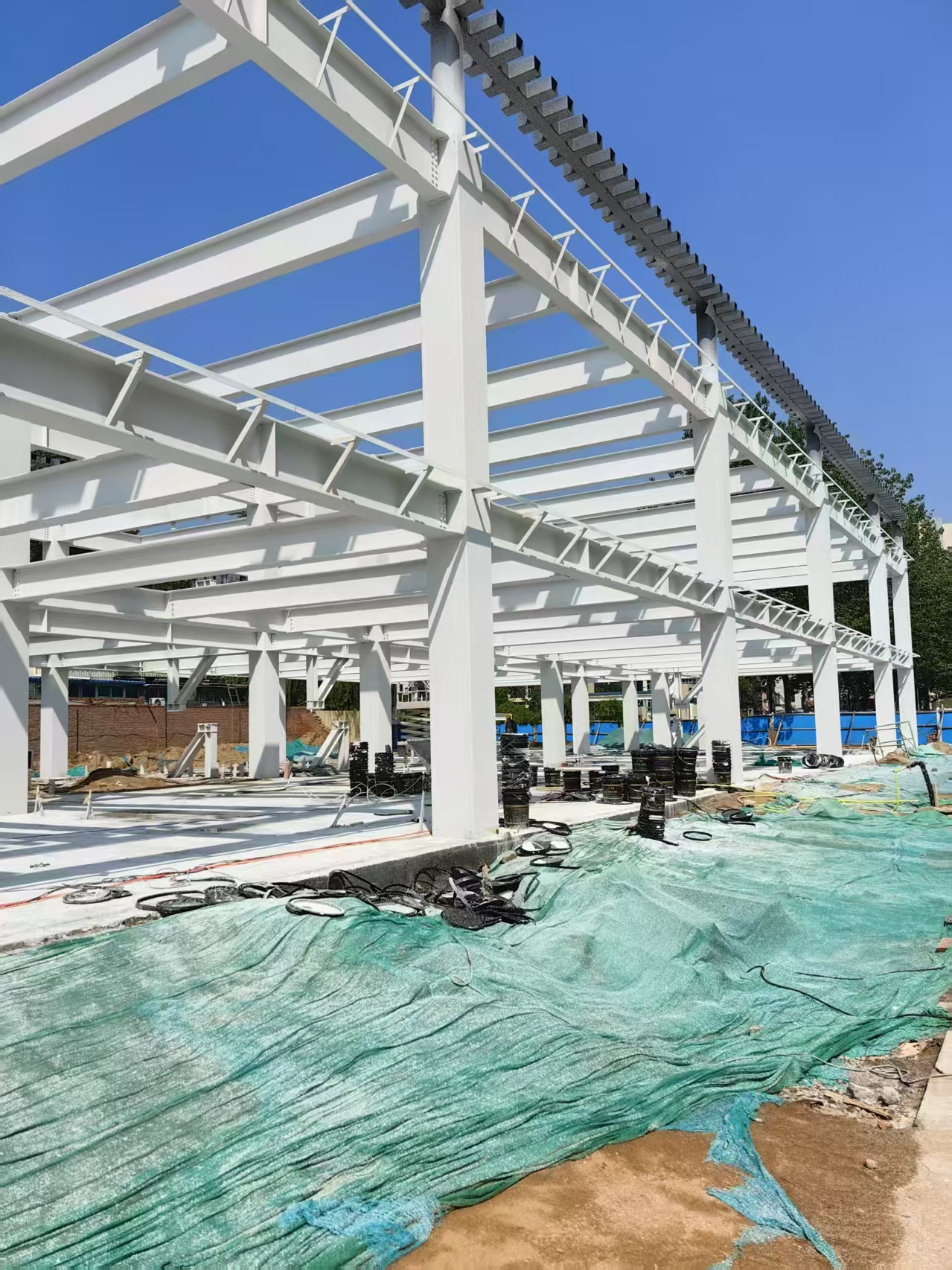 钢结构施工实例